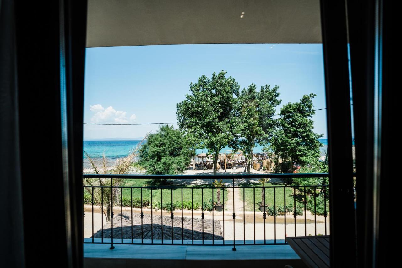 Limna Beach Afytos Luaran gambar